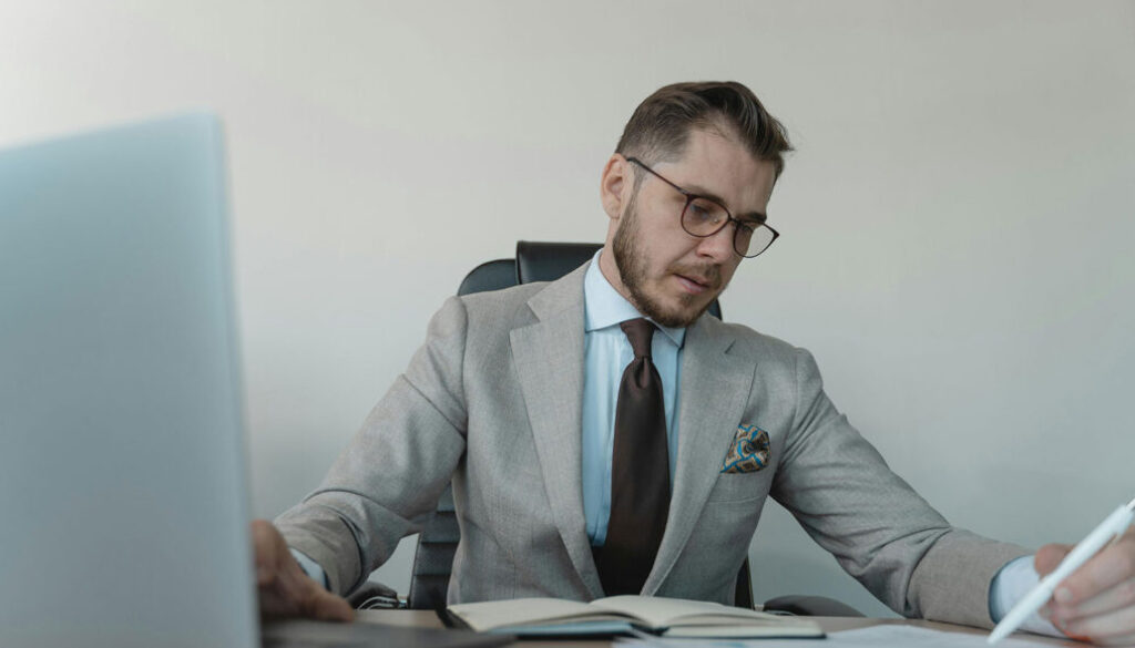 lawyer18